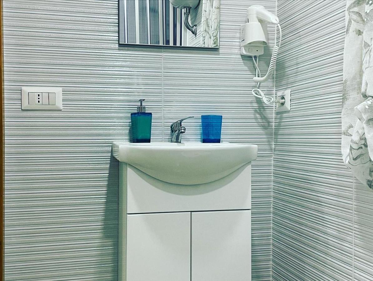Ferienwohnung Tutta Nata Storia Neapel Exterior foto